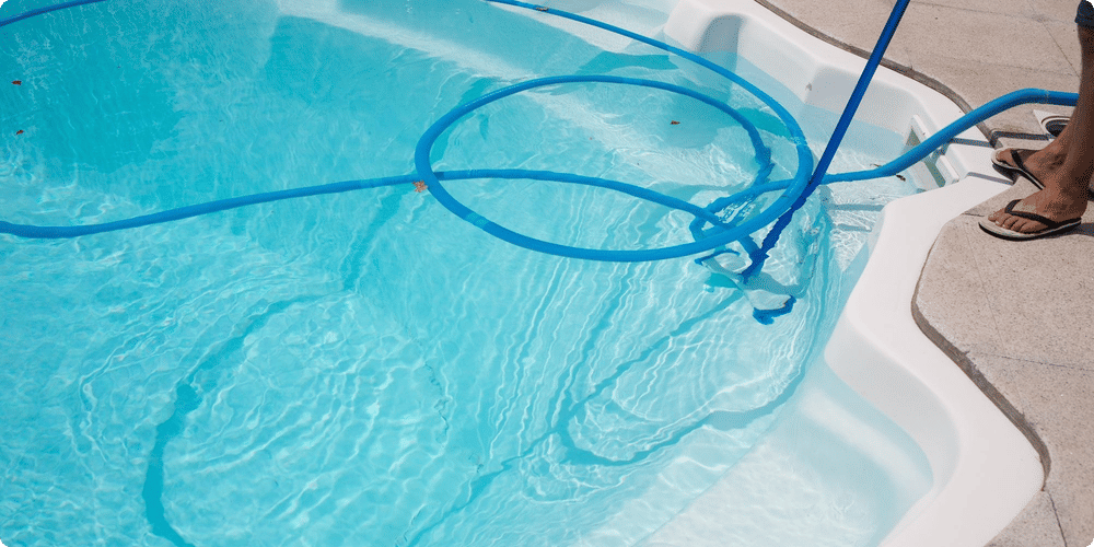 Nettoyer sa piscine efficacement : les meilleures pratiques