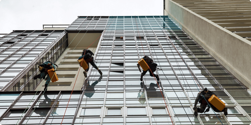 Guide complet pour réussir le nettoyage des façades